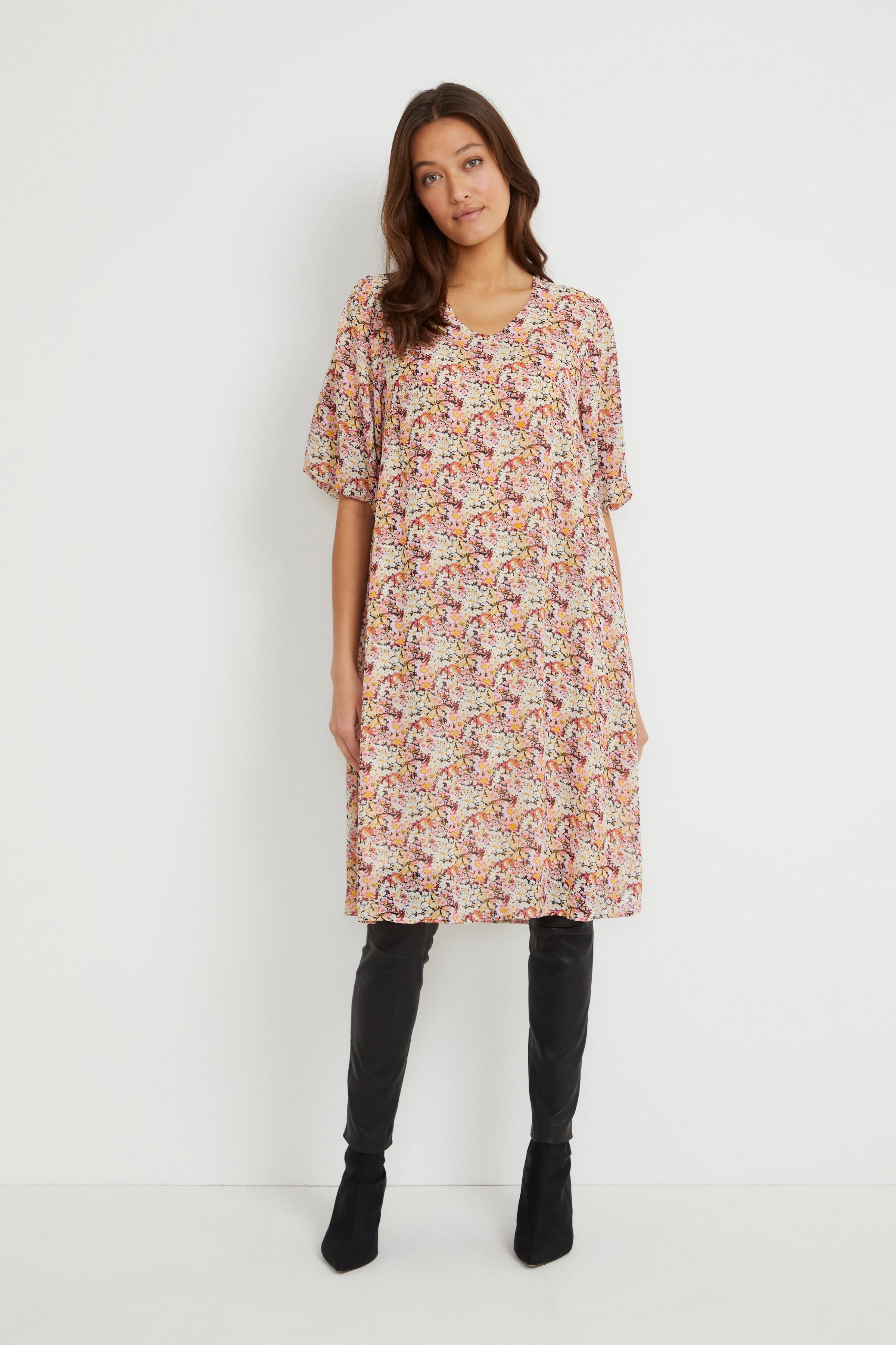 Culture - CUtess Dress - midi dresses - pink flower - 3