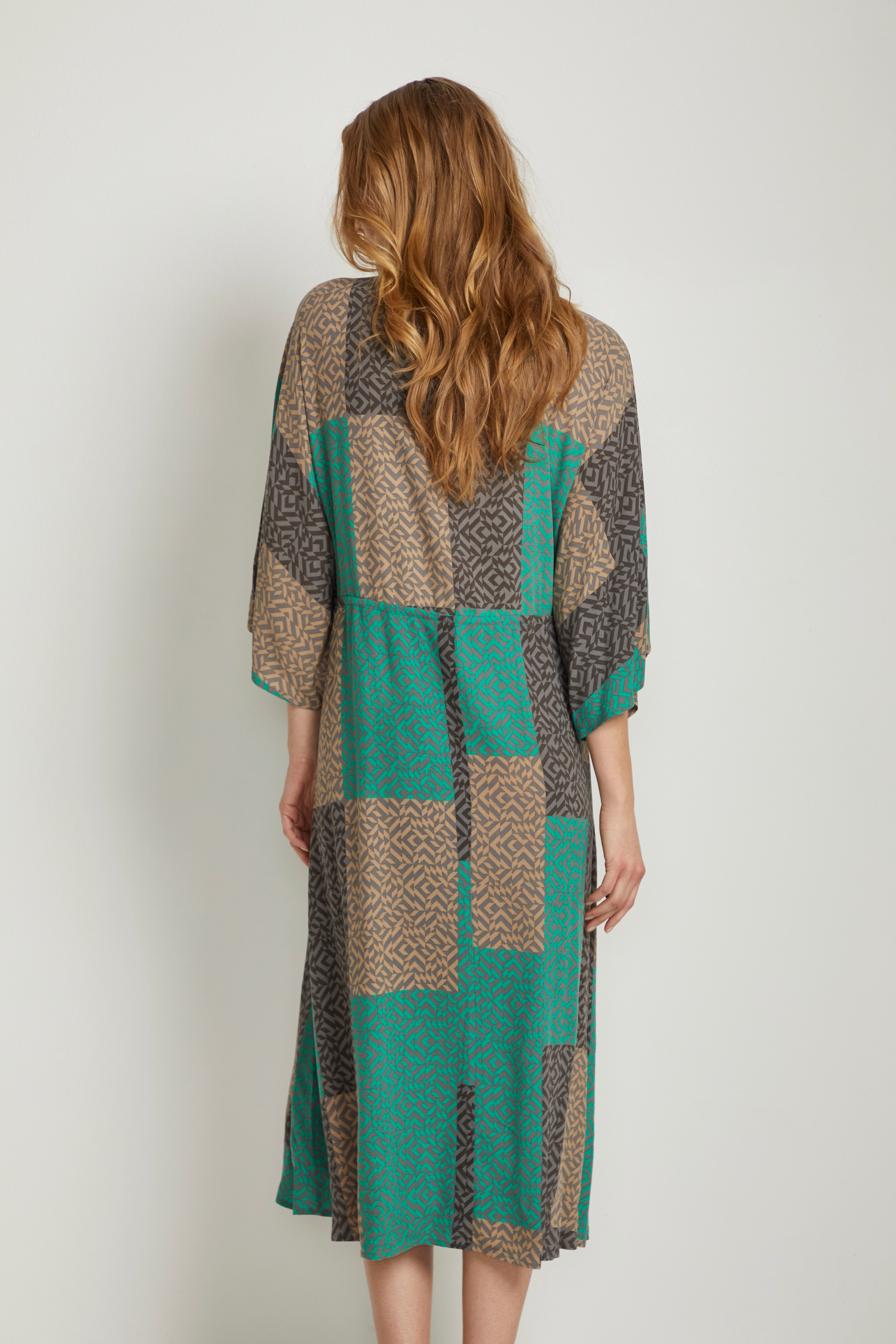 Culture - CUtyra Dress - green graphic - 4