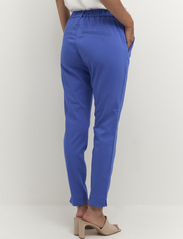 Culture - CUalpha Pants - kitsalõikelised püksid - dazzling blue - 4
