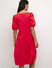 Culture - CUantoinett SS Dress - midiklänningar - fiery red - 4