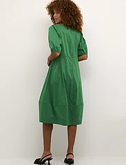 Culture - CUantoinett SS Dress - midi dresses - jolly green - 4