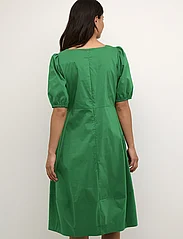 Culture - CUantoinett SS Dress - sukienki do kolan i midi - jolly green - 5