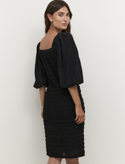 Culture - CUviola Dress - midi kjoler - black - 4
