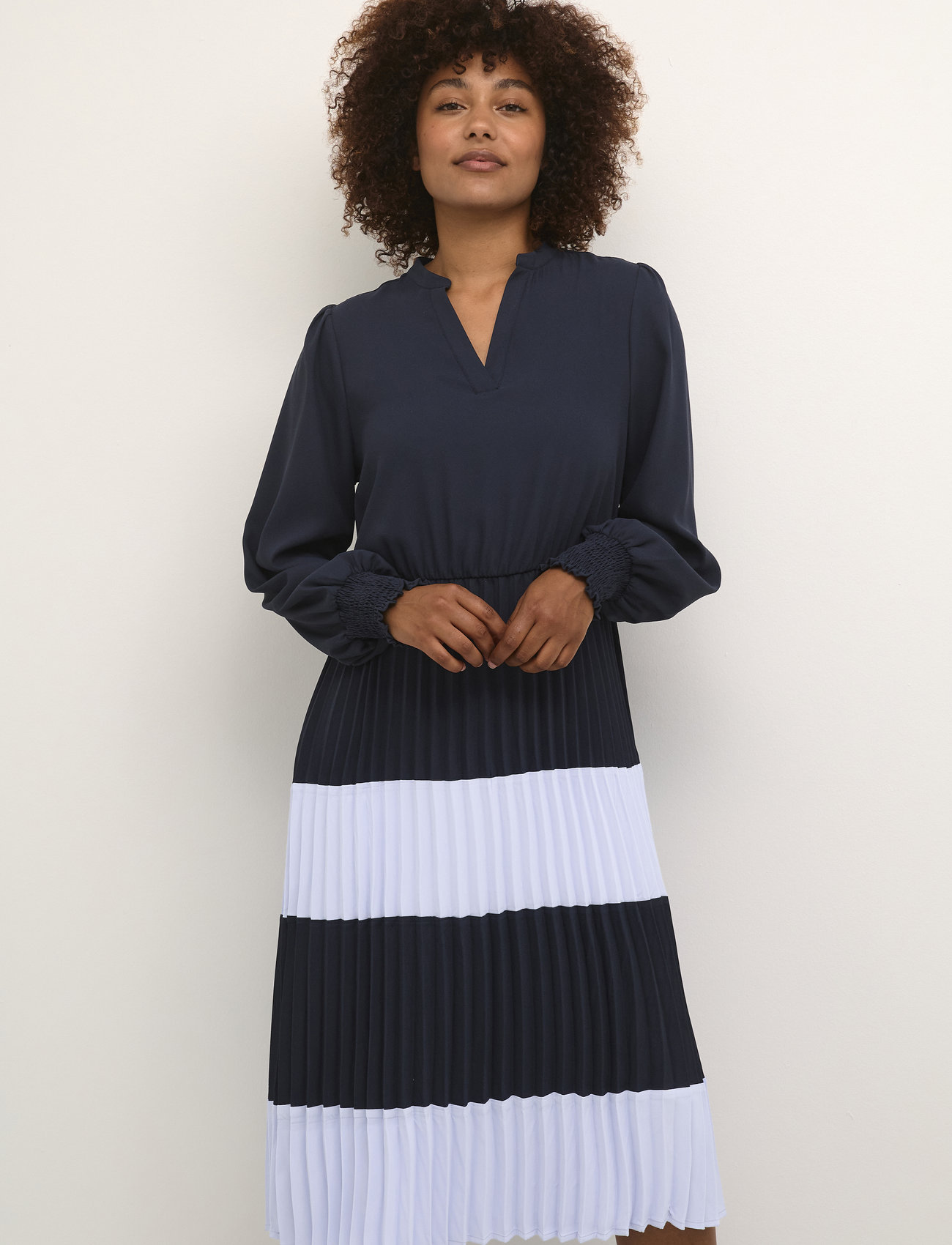 Culture - CUbetty Dress - midimekot - salute/ cashmere blue - 1