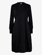 CUantoinett Rib Dress - BLACK