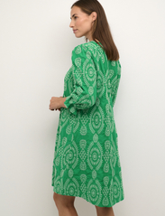 Culture - CUtia Dress - korta klänningar - holly green - 4