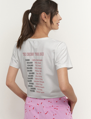 Culture - CUgith Cherrish T-Shirt - alhaisimmat hinnat - spring gardenia - 4