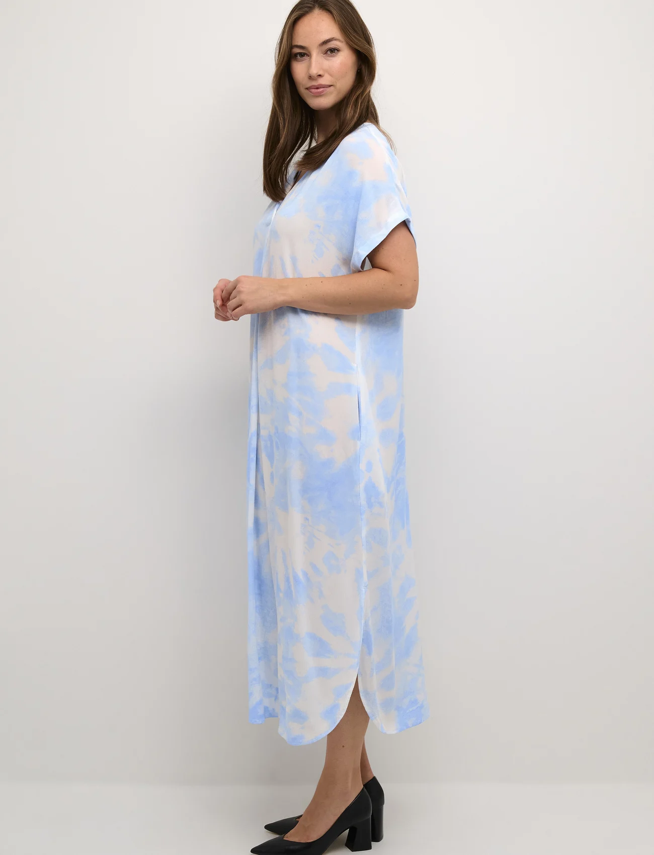 Culture - CUtilly Kaftan Dress - sommerkleider - della robbia blue - 0