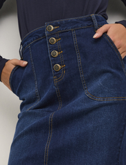 Culture - CUbriana Skirt - jeansowe spódnice - dark blue wash - 5