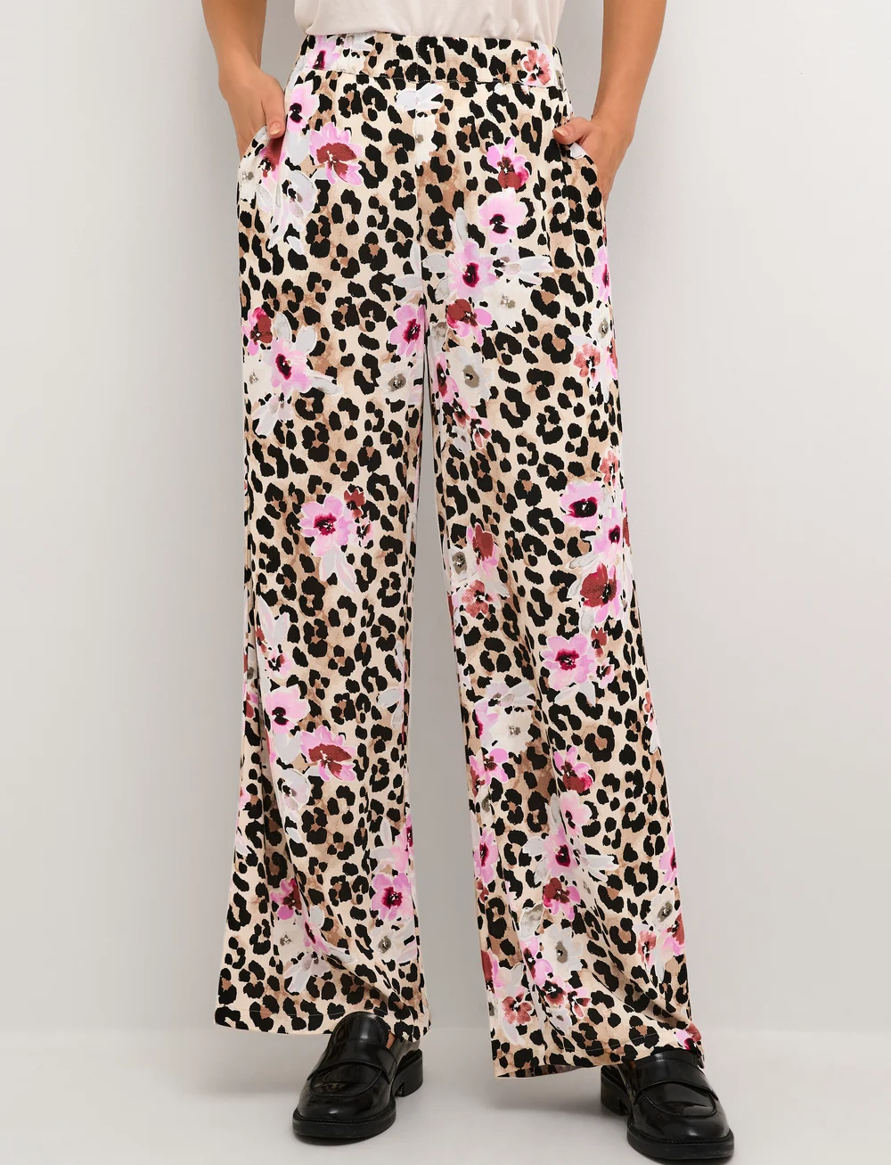 Culture - CUatlas Pants - wide leg trousers - leo flower - 0