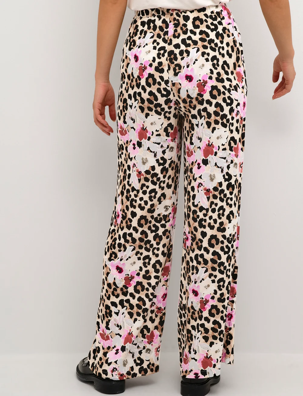 Culture - CUatlas Pants - wide leg trousers - leo flower - 4