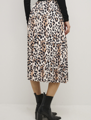 Culture - CUbetty leopard Skirt - midiseelikud - leopard - 4