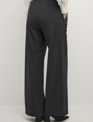 Culture - CUachena Pants - straight leg trousers - dark grey melange - 4