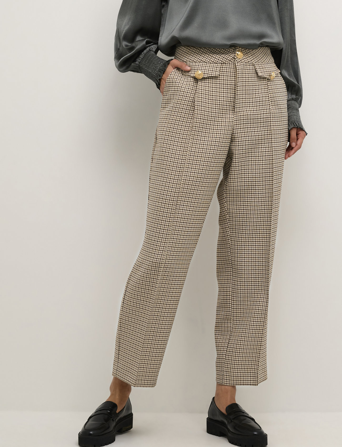 Culture - CUastra Pants - tailored trousers - nomad - 1