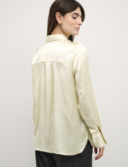Culture - CUsanne Goldbutton Shirt - långärmade skjortor - oyster gray - 4