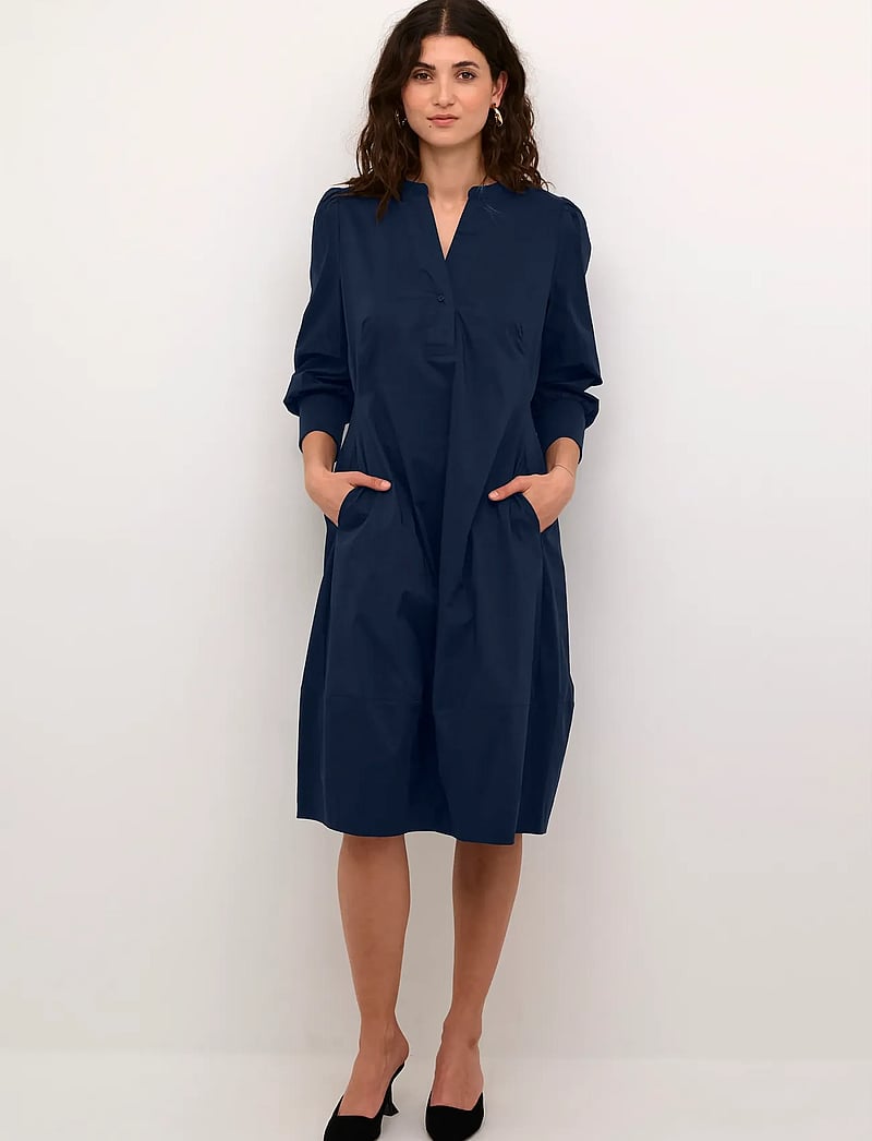 Culture - CUantoinett 3/4 Sleeve Dress - midi kjoler - blue iris - 3