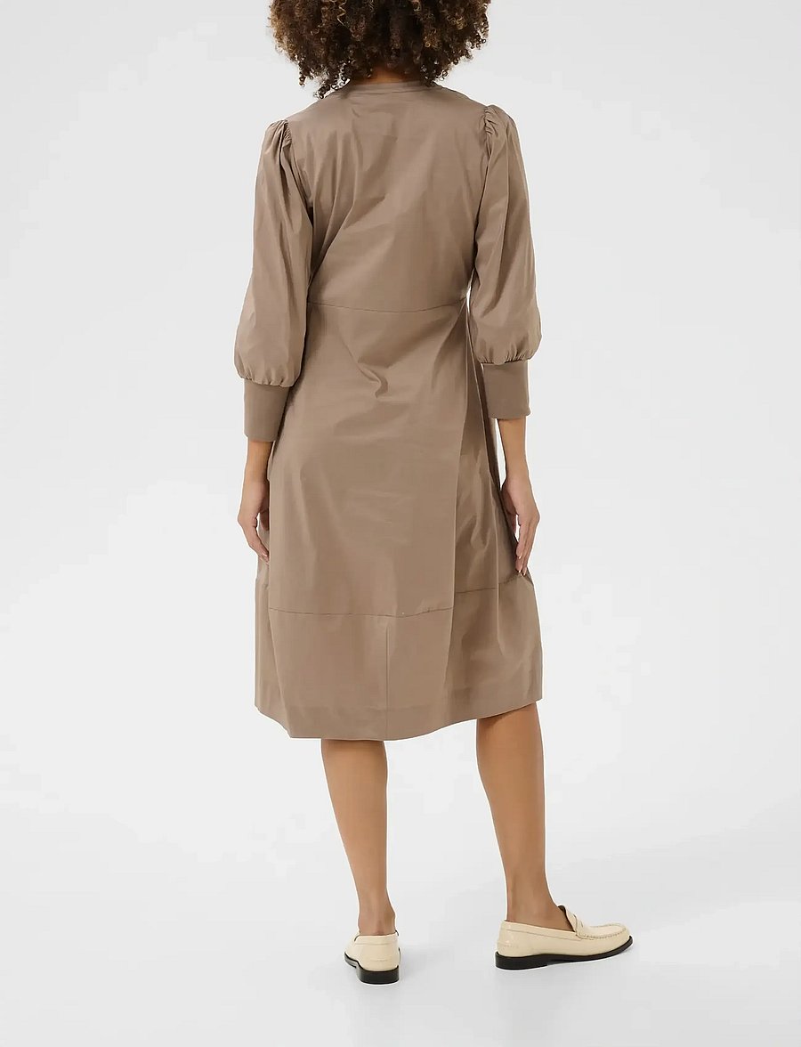 Culture - CUantoinett 3/4 Sleeve Dress - midikleider - pine bark - 4