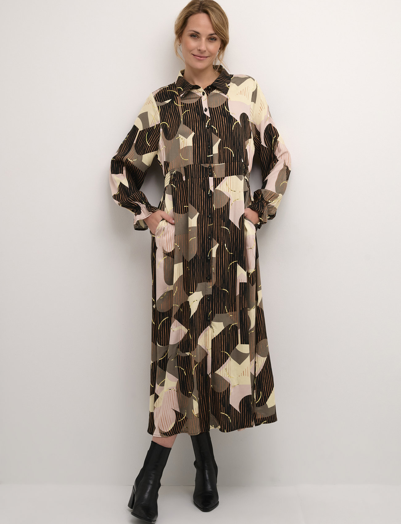 Culture - CUhelena Long Dress - skjortklänningar - pale mauve abstract - 1