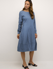 Culture - CUarpa Antoinett Dress - dark blue wash - 4