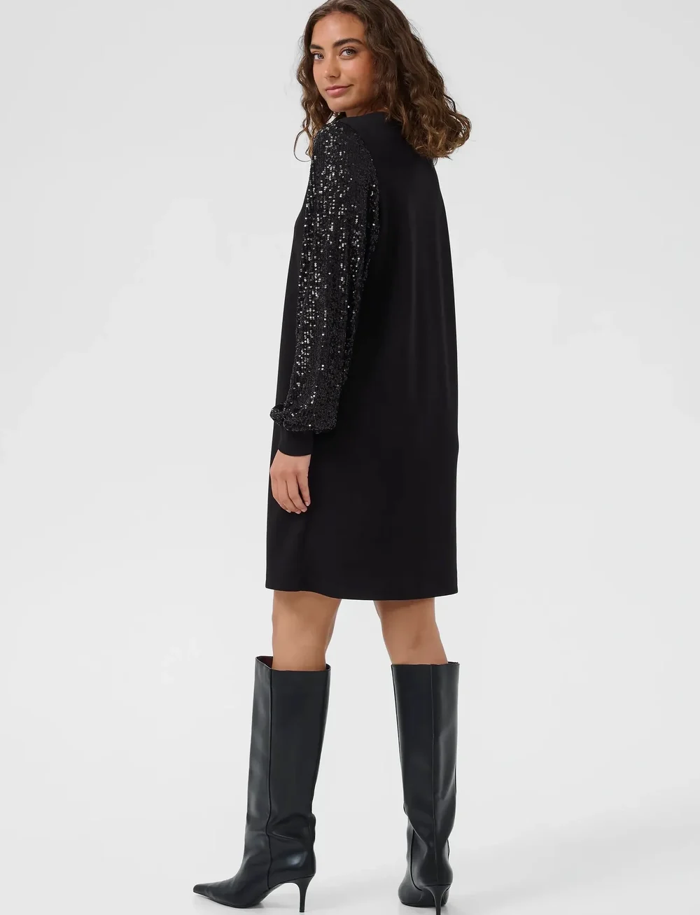 Culture - CUchabrina Sequins Dress - cocktailkjoler - black - 4