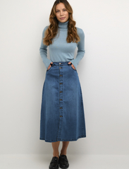 Culture - CUami Skirt - vidutinio ilgio sijonai - medium blue wash - 3