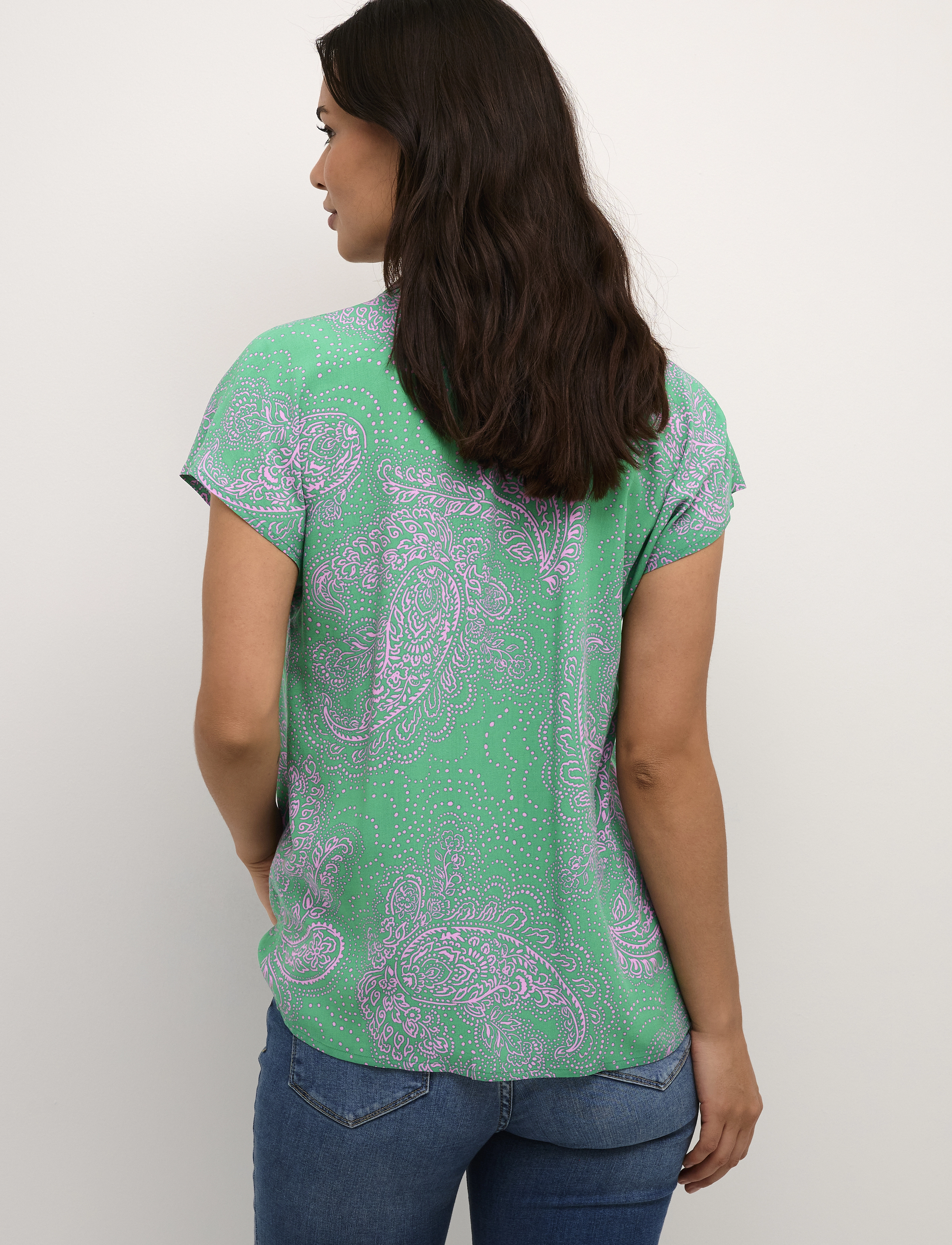 Culture - CUpolly SS Blouse - kortærmede bluser - green/pink paisley - 4