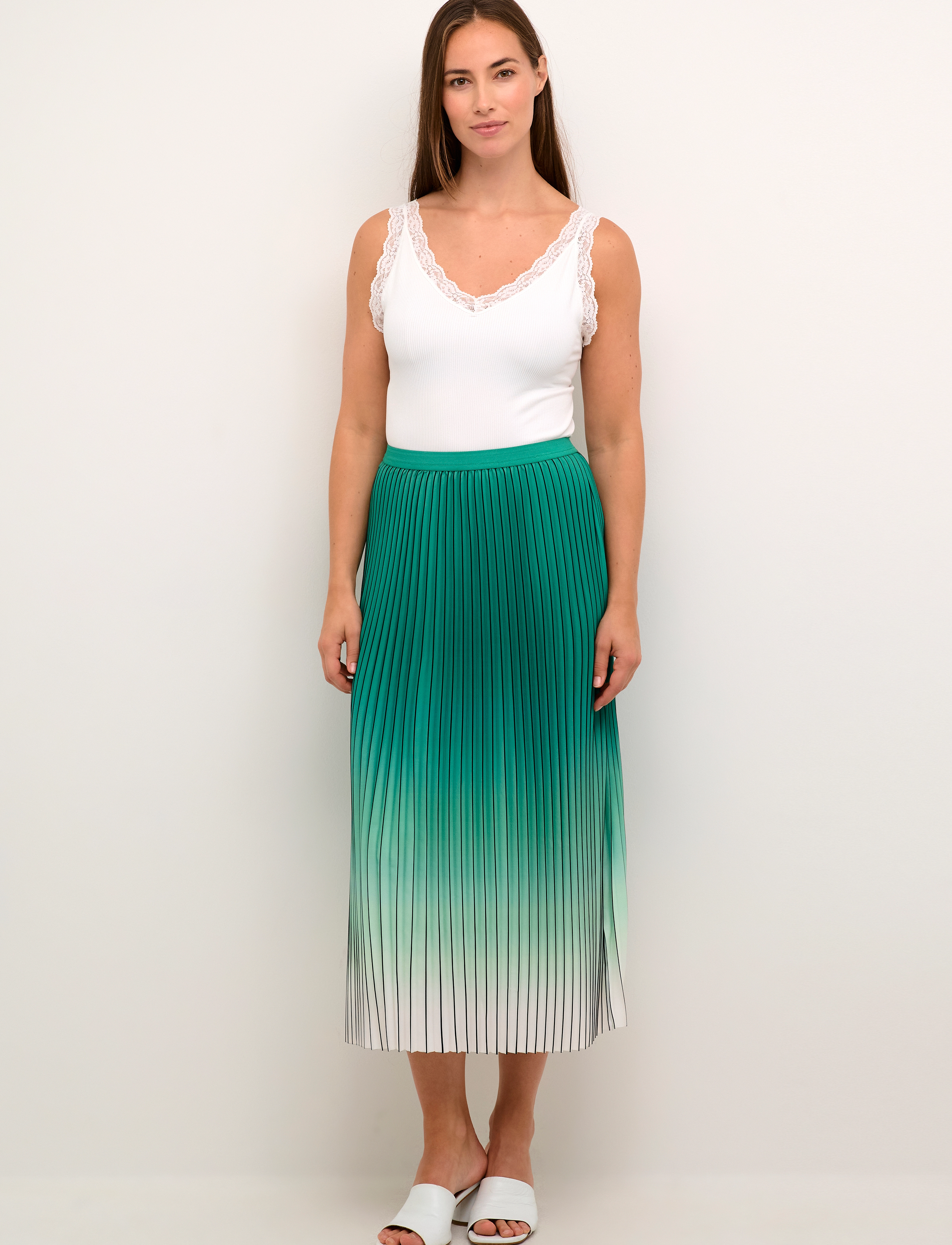 Culture - CUscarlett Ombre Skirt - holly green - 3
