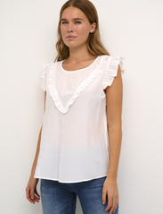 Culture - CUasmine SS Blouse - sleeveless blouses - spring gardenia - 2