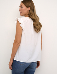 Culture - CUasmine SS Blouse - sleeveless blouses - spring gardenia - 4