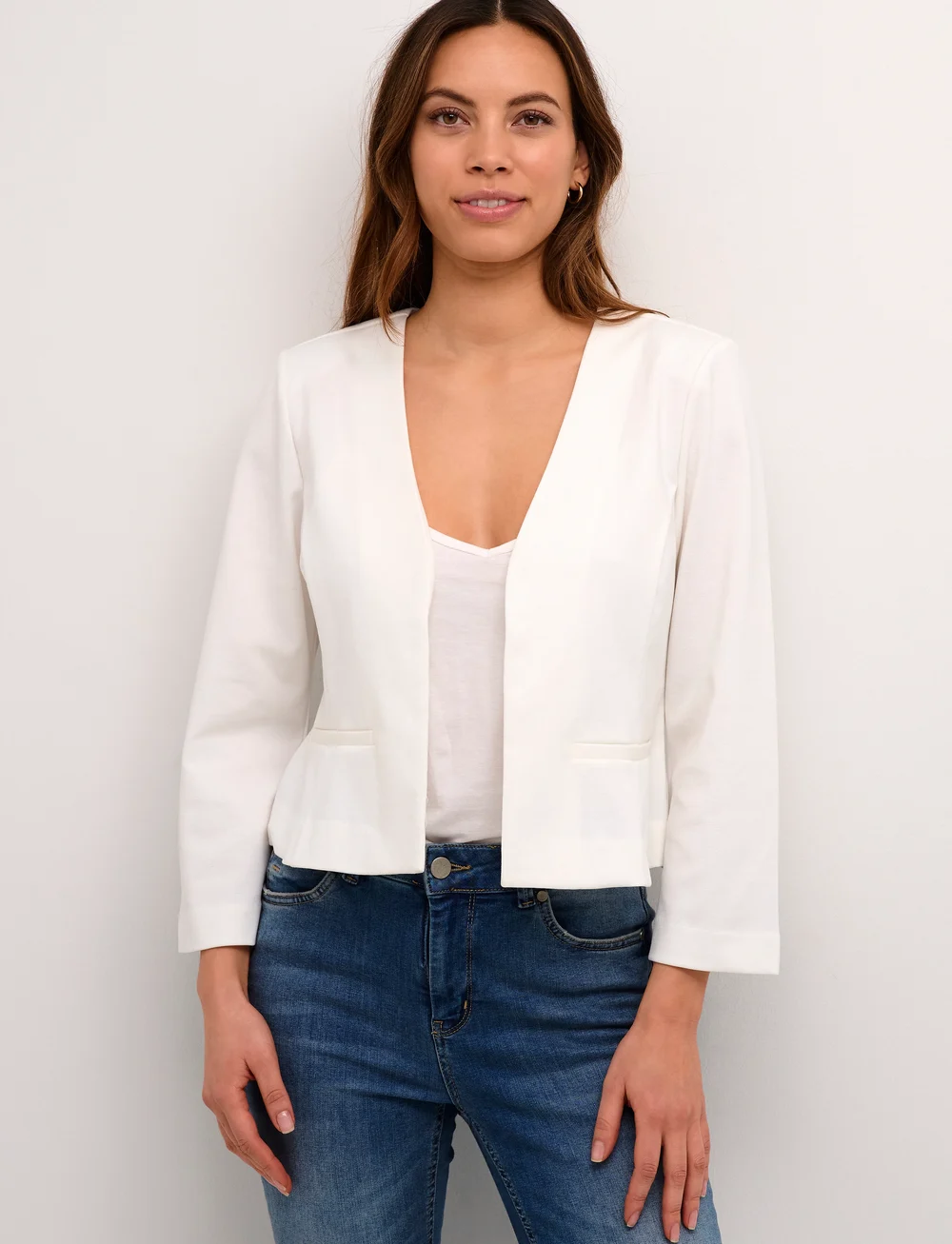 Culture - CUeloise short blazer - korta kavajer - spring gardenia - 0