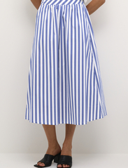 Culture - CUregina Skirt - midi-röcke - blue/white stripe - 2