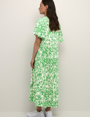 Culture - CUjenny Long Dress - sommarklänningar - green whitecap flower - 3