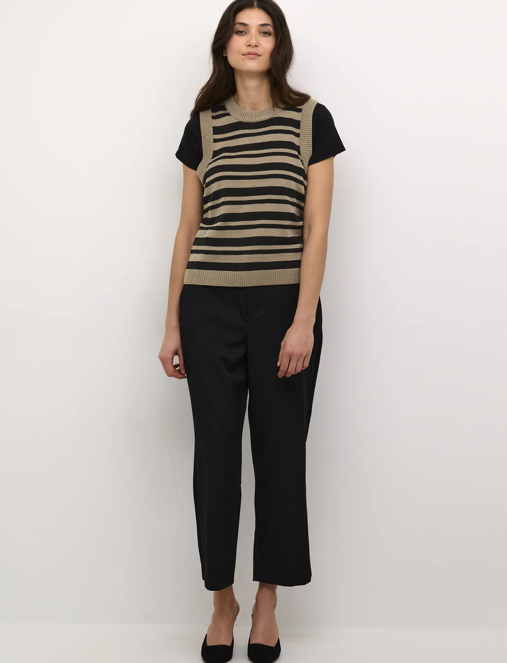 Culture - CUbay Vest - stickade västar - sand/black stripe - 3