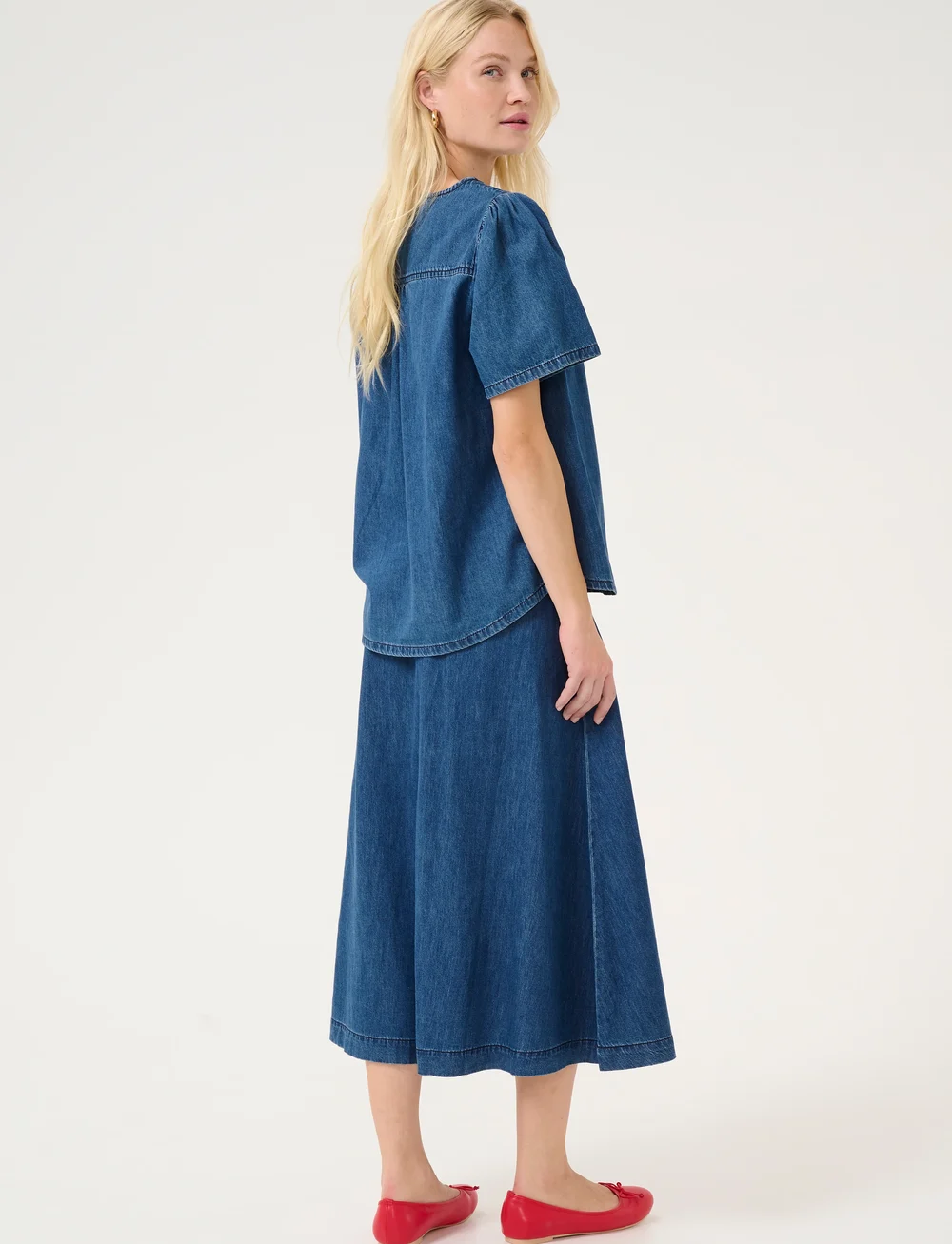 Culture - CUlivie Arpa SS Blouse - lühikeste varrukatega pluusid - dark blue wash - 4