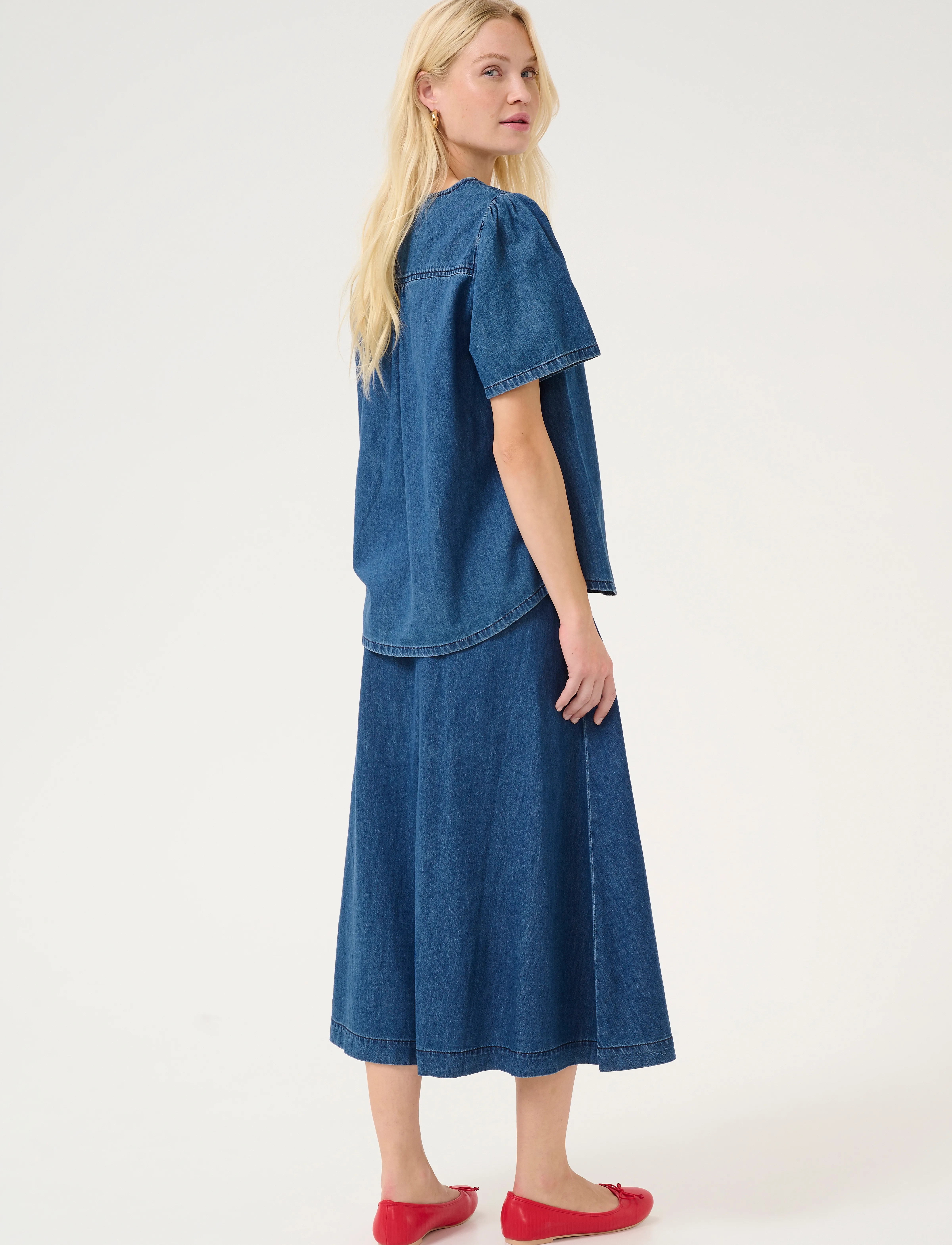 Culture - CUlivie Arpa SS Blouse - kurzämlige blusen - dark blue wash - 4