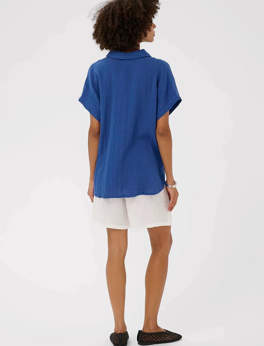Culture - CUmyra Elina SS Shirt - chemises à manches courtes - nautical blue - 4