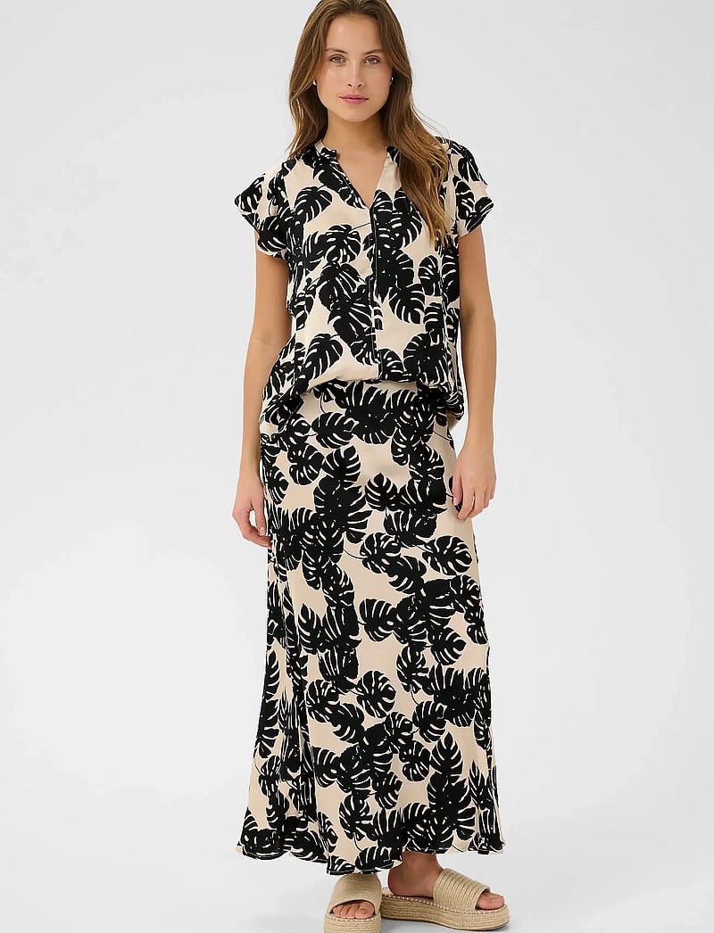 Culture - CUmiso Berna Skirt - röcke - black palm leaves - 3