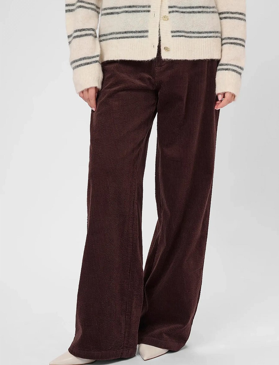 Culture - CUbaela Klay Pants - velvetpüksid - bitter chocolate - 0