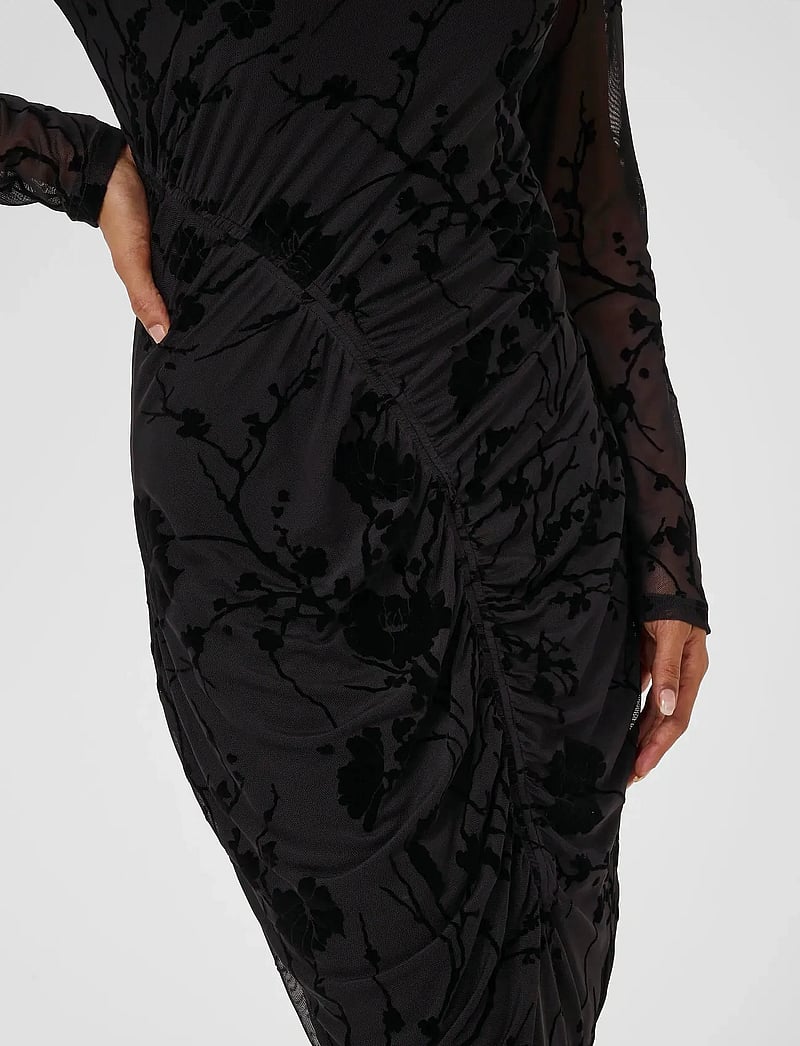 Culture - CUpalida Alifa Dress - festklänningar - black - 5