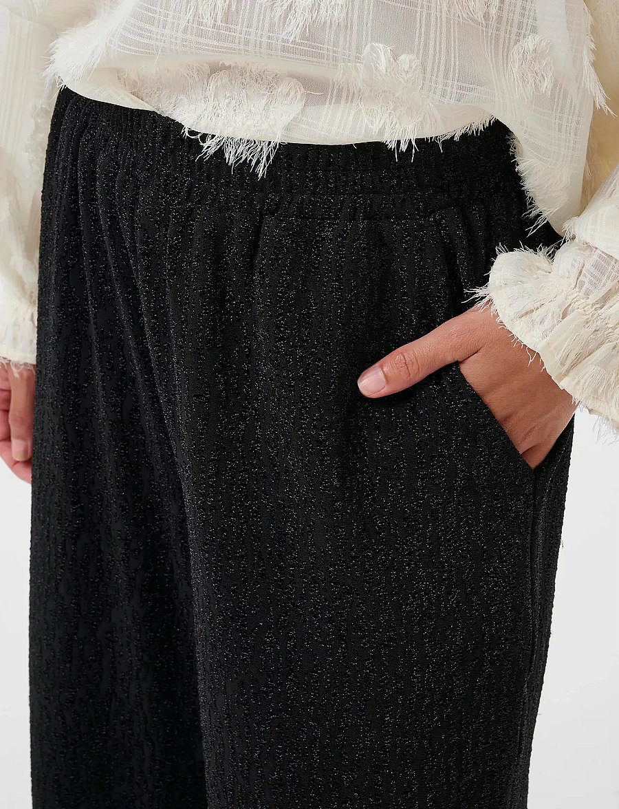 Culture - CUakari Pants - wide leg trousers - black - 5