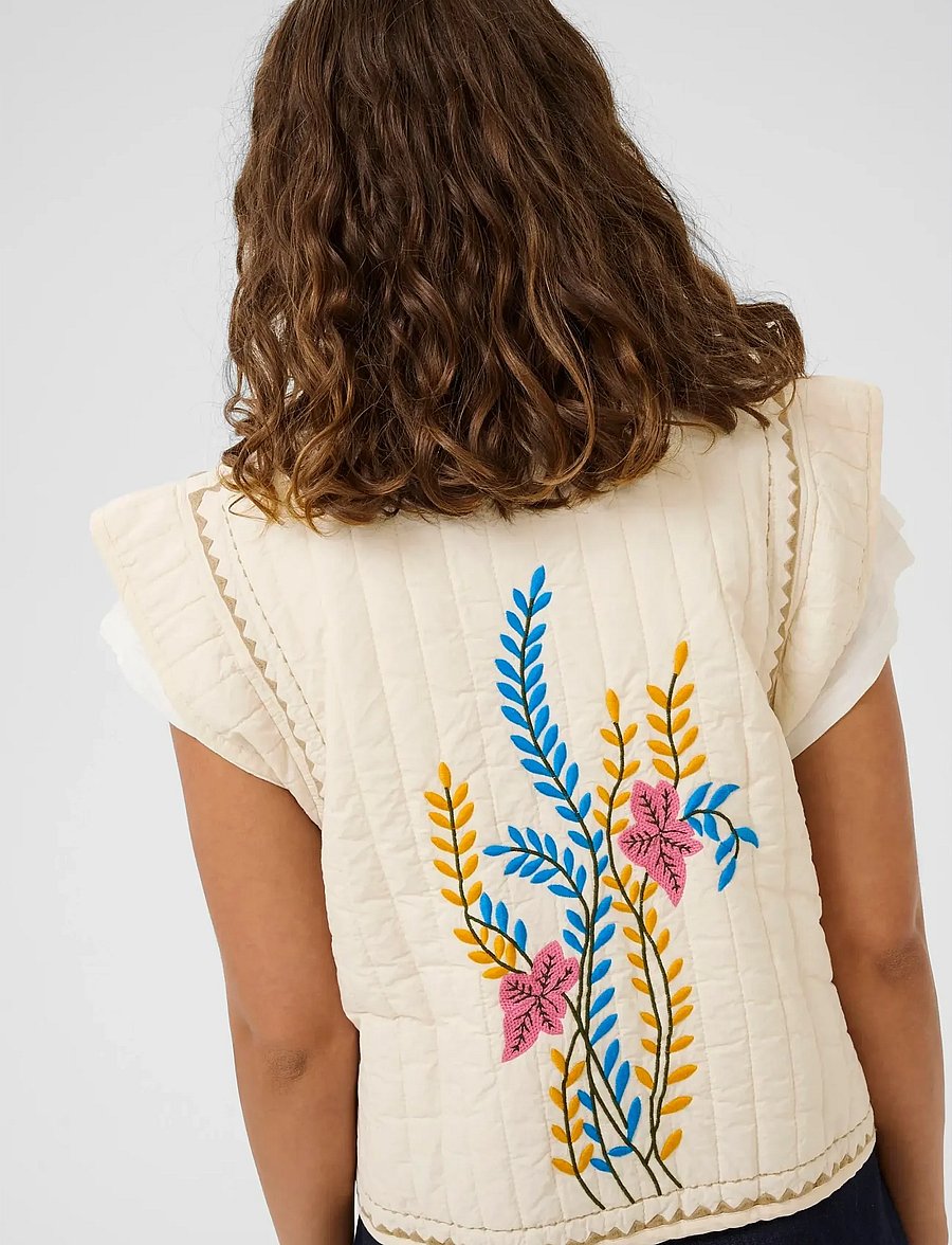 Culture - CUberglind Embroidery Waistcoat - vatterede veste - whitecap - 5