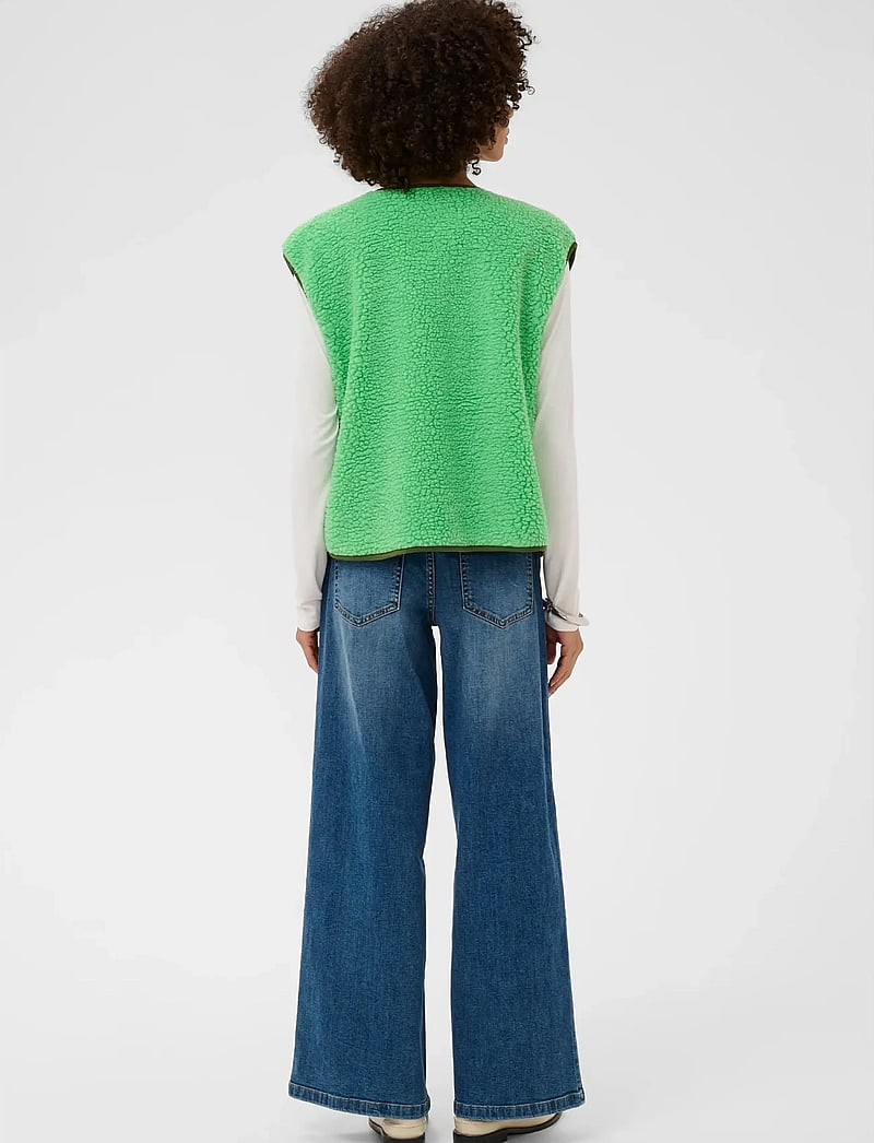 Culture - CUcatina Teddy Waistcoat - outdoor - irish green - 4