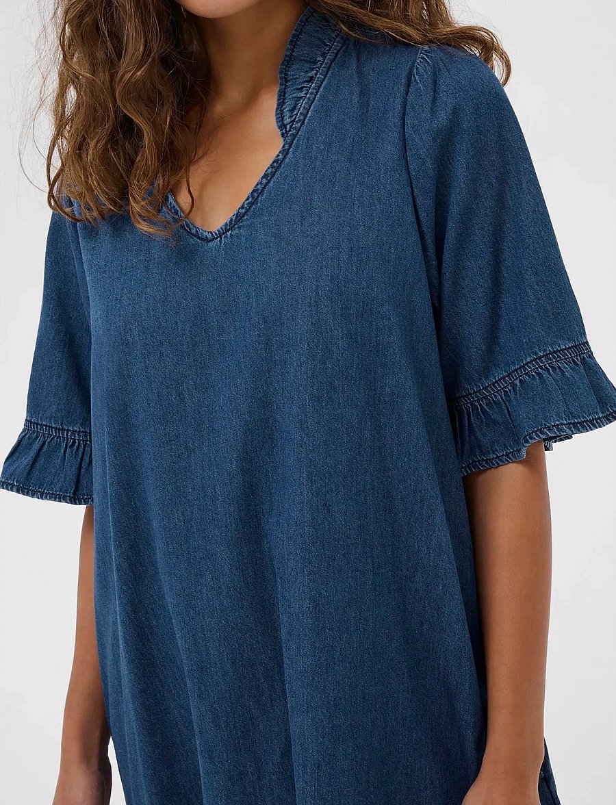 Culture - CUlava Arpa Dress - sommerkleider - dark blue wash - 4