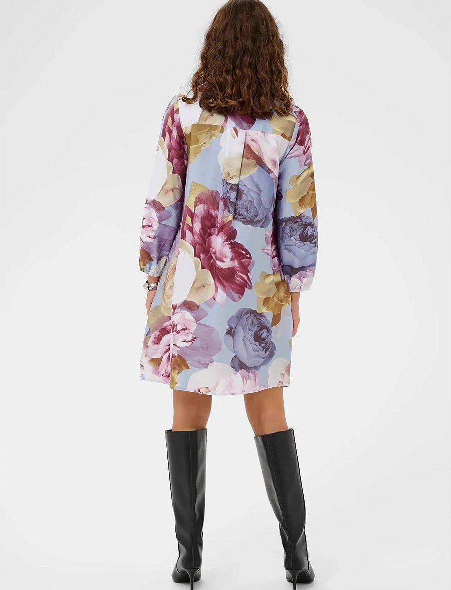 Culture - CUmagna Greece Short Dress - skjortekjoler - blue//pink/yellow flower - 4