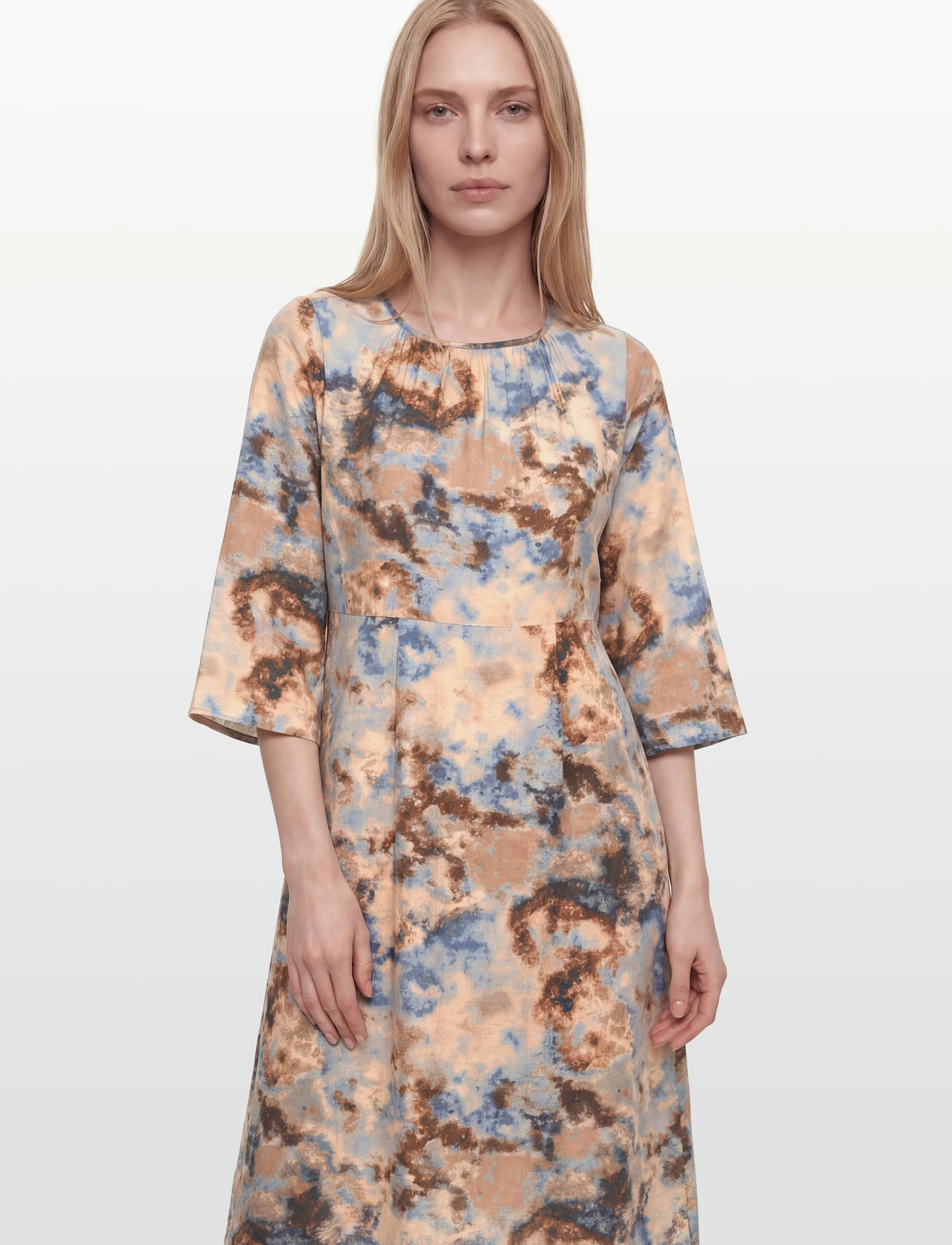 Culture - CUhizzy Greece Long Dress - Õhtukleidid - brown/blue splash - 3
