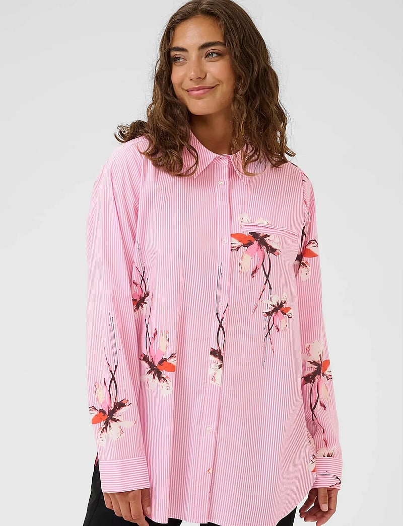 Culture - CUbrila Long Shirt - langärmlige hemden - pink flower stripe - 0