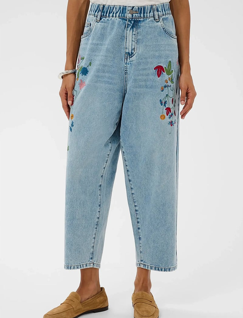 Culture - CUtiala Aniceta Embroidery Jeans - raka jeans - light blue wash - 0