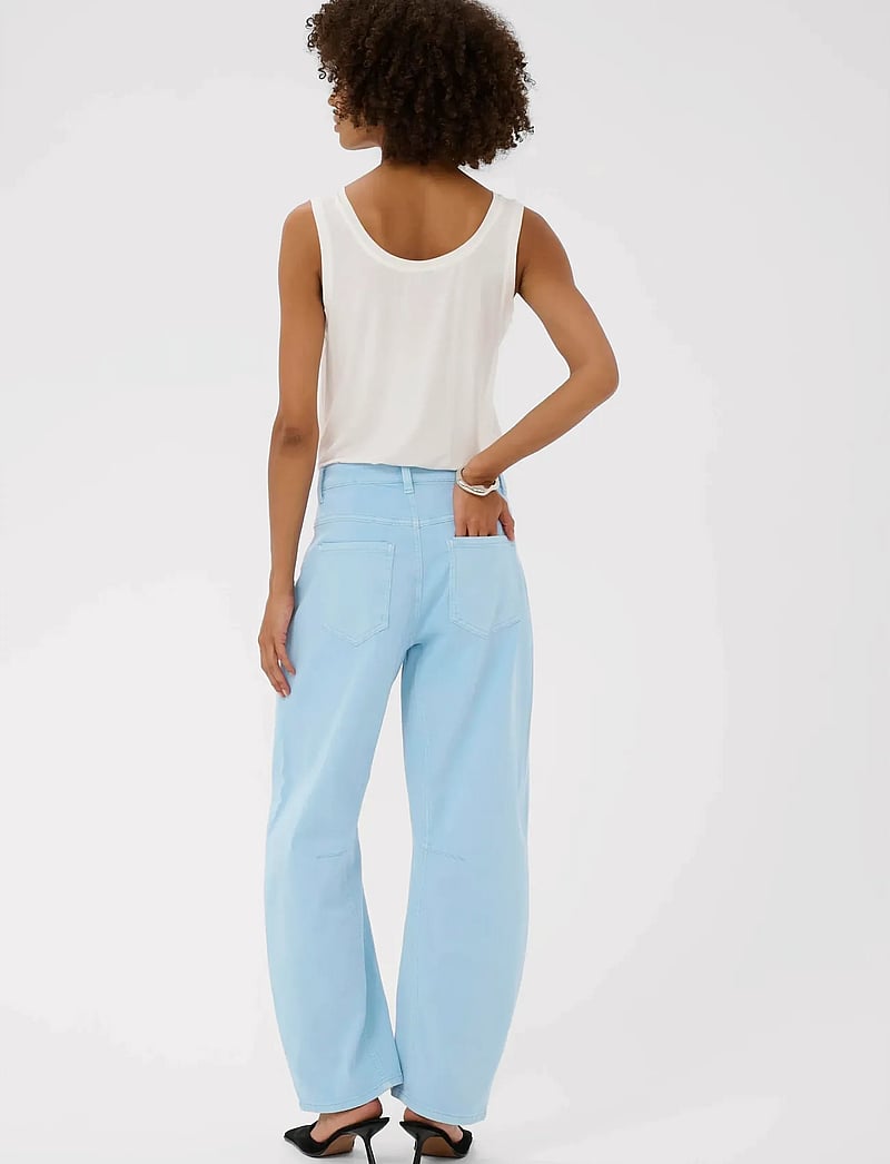 Culture - CUbrinnie Barrel Pants - barrel jeans - powder blue wash - 4