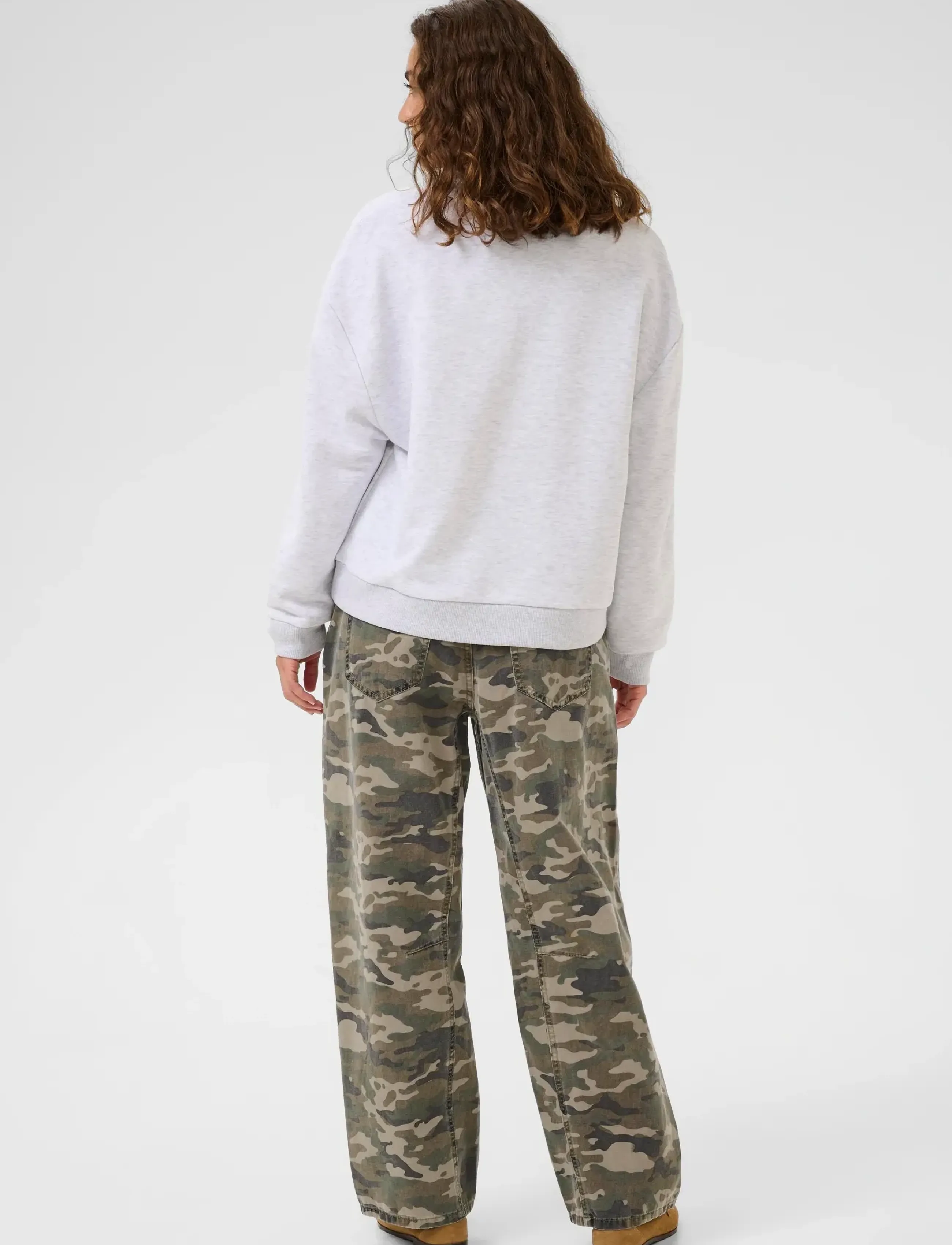 Culture - CUcamilja Barrel Pants - spodnie barrel - camouflage - 3