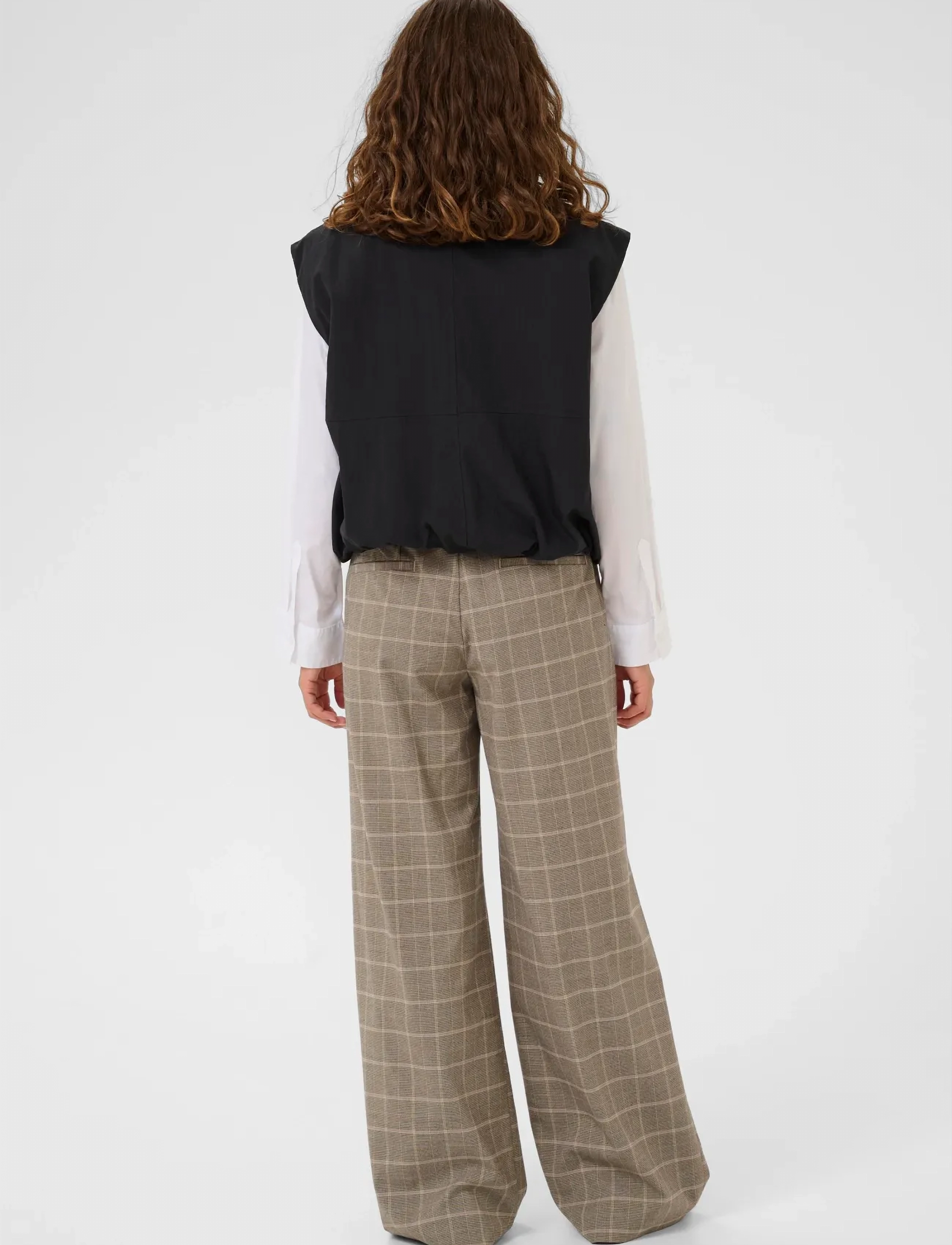 Culture - CUcornelie Waistcoat - spring jackets - black - 4